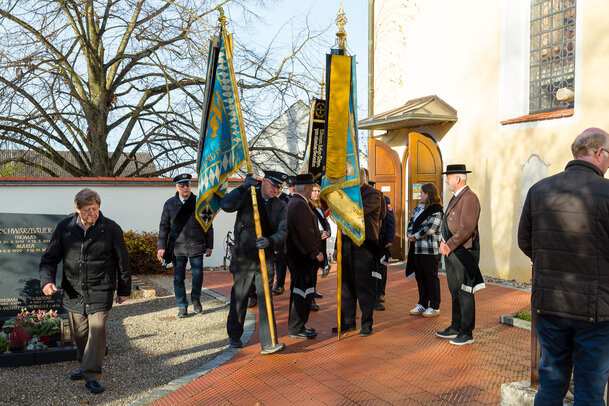 Thumbnail: _JA 24942 16.11.2025 KSV Hohenried, Heldengedenktag, Volkstrauertag.jpg